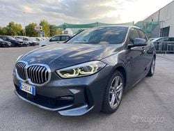 Grigio Usata 2020 BMW 118 M Sport Due volumi | 25.990 € (Ottimo prezzo)