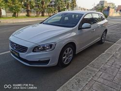 Bianco Usata 2013 Volvo V60 Kinetic Station wagon | 10.900 € (Molto cara)