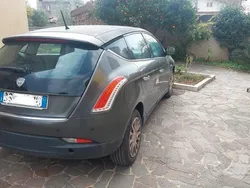 Usata 2008 Lancia Delta Due volumi | 700 € (Super prezzo)
