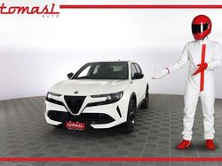 Bianco sempione Nuova 2025 Alfa Romeo Junior Edizione Speciale SUV | 30.900 € (Cara)