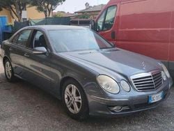Grigio Usata 2009 Mercedes E220 Avantgarde Tre volumi | 7800 € (Super prezzo)