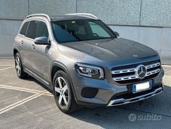 Grigio Usata 2020 Mercedes GLB200 SUV | 29.500 € (Cara)