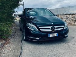 Nero Usata 2012 Mercedes B200 Premium Monovolume | 7800 € (Cara)