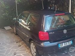 Nero Usata 2001 VW Polo Comfortline Tre volumi | 2300 € (Buon prezzo)