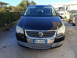 Usata 2008 VW Touran Trendline Monovolume | 4800 € (Cara)