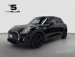 Nero Usata 2016 Mini Cooper Hype Due volumi | 12.900 € (Molto cara)