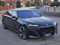 Blu/azzurro Usata 2023 BMW 740 M Sport Tre volumi | 85.999 € (Super prezzo)