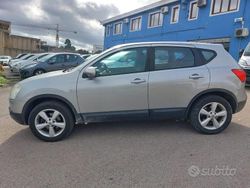 Grigio metallizzato Usata 2009 Nissan Qashqai Tekna SUV | 4800 € (Cara)