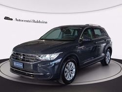Grigio urano Usata 2023 VW Tiguan Life SUV | 26.500 € (Super prezzo)