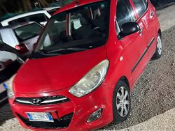 Rosso Usata 2013 Hyundai i10 Due volumi | 3200 €