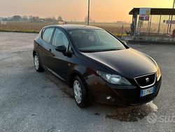 Nero Usata 2010 Seat Ibiza Tre volumi | 2200 €