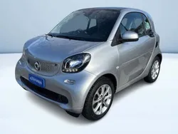 Argento metallizzato Usata 2019 Smart ForTwo Electric Drive Passion Tre volumi | 12.400 € (Buon prezzo)