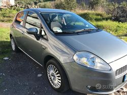 Grigio Usata 2007 Fiat Grande Punto Dynamic Due volumi | 3990 € (Buon prezzo)