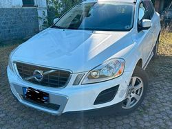 Bianco Usata 2013 Volvo XC60 Business Edition SUV | 9500 € (Super prezzo)