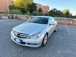 Argento Usata 2011 Mercedes E200 Executive Coupé | 17.400 €