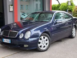 Blu / metallizzato Usata 2000 Mercedes CLK200 Elegance Coupé | 3900 € (Ottimo prezzo)
