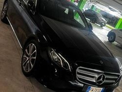 Nero Usata 2019 Mercedes E220 Premium Plus Tre volumi | 30.900 € (Ottimo prezzo)