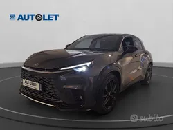 Grigio Usata 2024 Lexus LBX SUV | 34.900 € (Buon prezzo)