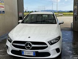 Bianco Usata 2020 Mercedes A250 Business Tre volumi | 23.500 € (Buon prezzo)