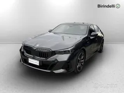 Grigio Usata 2024 BMW 520 M Sport Tre volumi | 58.500 € (Super prezzo)