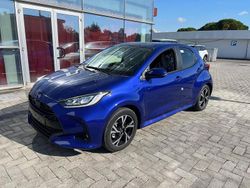 Blu Nuova 2025 Toyota Yaris Hybrid Trend Tre volumi | 21.500 € (Buon prezzo)