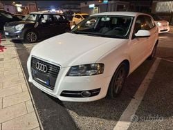 Bianco Usata 2012 Audi A3 Ambiente Tre volumi | 7500 € (Ottimo prezzo)