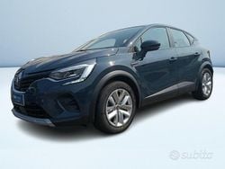 Grigio scuro metallizzato Usata 2023 Renault Captur Techno SUV | 17.500 € (Buon prezzo)