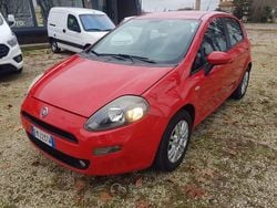 Rosso Usata 2012 Fiat Punto Tre volumi | 3490 € (Buon prezzo)