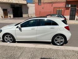 Bianco Usata 2014 Mercedes A180 Tre volumi | 9500 €