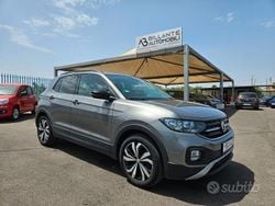 Grigio Usata 2020 VW T-Cross Style SUV | 15.490 € (Cara)