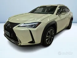 Lexus UX 250h