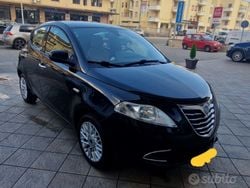 Nero Usata 2015 Lancia Ypsilon Due volumi | 7200 € (Buon prezzo)