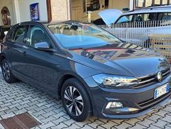 Grigio Usata 2021 VW Polo Comfortline Tre volumi | 11.300 € (Ottimo prezzo)