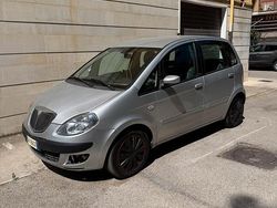 Grigio Usata 2008 Lancia Musa Monovolume | 3500 € (Buon prezzo)