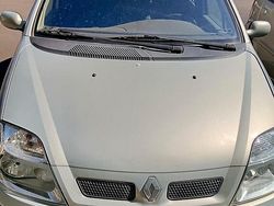 Grigio Usata 2002 Renault Scénic Monovolume | 800 €
