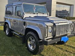 Grigio Usata 2012 Land Rover Defender SUV | 35.300 € (Molto cara)