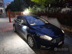 Blu Usata 2015 Ford Focus Coupé | 7300 € (Buon prezzo)