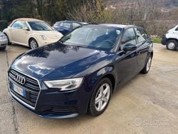 Blu Usata 2019 Audi A3 Admired Tre volumi | 18.000 € (Buon prezzo)