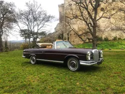 Rosso Usata 1969 Mercedes 280 SE Cabrio | 159.900 €