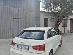 Bianco Usata 2011 Audi A1 Ambition Due volumi | 5500 € (Buon prezzo)