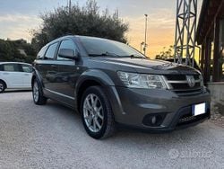 Grigio Usata 2011 Fiat Freemont SUV | 5490 € (Buon prezzo)