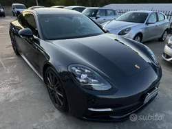 Porsche Panamera 4