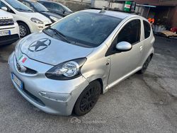 Argento Usata 2006 Toyota Aygo Due volumi | 2900 € (Buon prezzo)