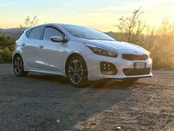 Bianco Usata 2016 Kia Ceed GT GT-Line Tre volumi | 9500 €