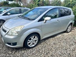 Grigio Usata 2008 Toyota Corolla Verso Monovolume | 3600 € (Buon prezzo)