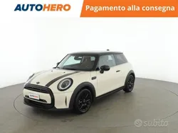 Usata 2022 Mini Cooper Essential Due volumi | 23.399 € (Buon prezzo)
