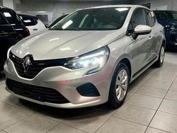 Grigio Usata 2020 Renault Clio V Business Tre volumi | 13.990 € (Buon prezzo)