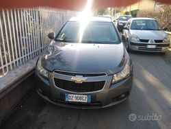 Grigio Usata 2010 Chevrolet Cruze LT Tre volumi | 1500 € (Buon prezzo)