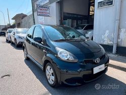 Nero Usata 2012 Toyota Aygo Due volumi | 3700 € (Buon prezzo)