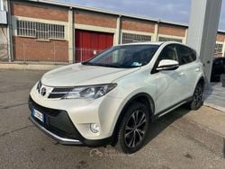 Bianco Usata 2015 Toyota RAV4 Lounge SUV | 12.500 € (Buon prezzo)